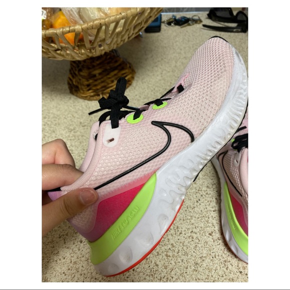 Nike Renew Women’s Running shoe Sz. 7.5 - Picture 4 of 8